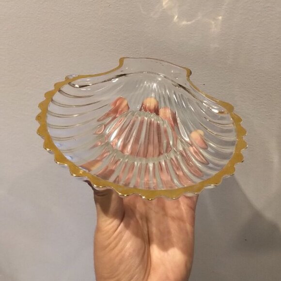 🌷2/35🌷Vntg Seashell Crystal Glass Trinket Dish 18k Gold Rim with Fruits Grapes - Picture 6 of 16